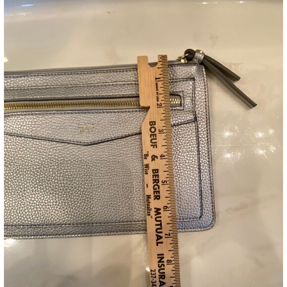 Tutilo New York Silver Wristlet Purse Stylish Chic Elegant Dressy Formal Bag - Picture 9 of 10